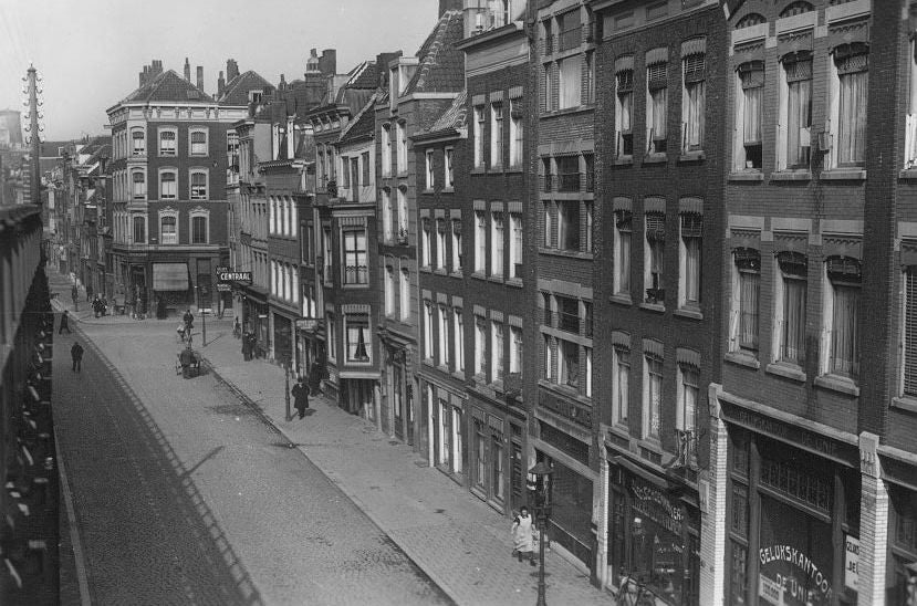 1950 Vintage Photos of Old Rotterdam – Historic Streets, WW2 & Architecture Collection (1900–1960 Archive)