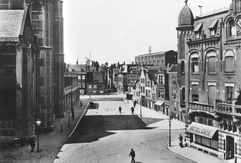 1950 Vintage Photos of Old Rotterdam – Historic Streets, WW2 & Architecture Collection (1900–1960 Archive)