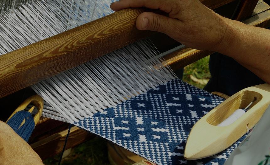 Master the Art of Weaving with 72 Expert eBooks – Instant Download of Digital Files in a Convenient .ZIP Archive