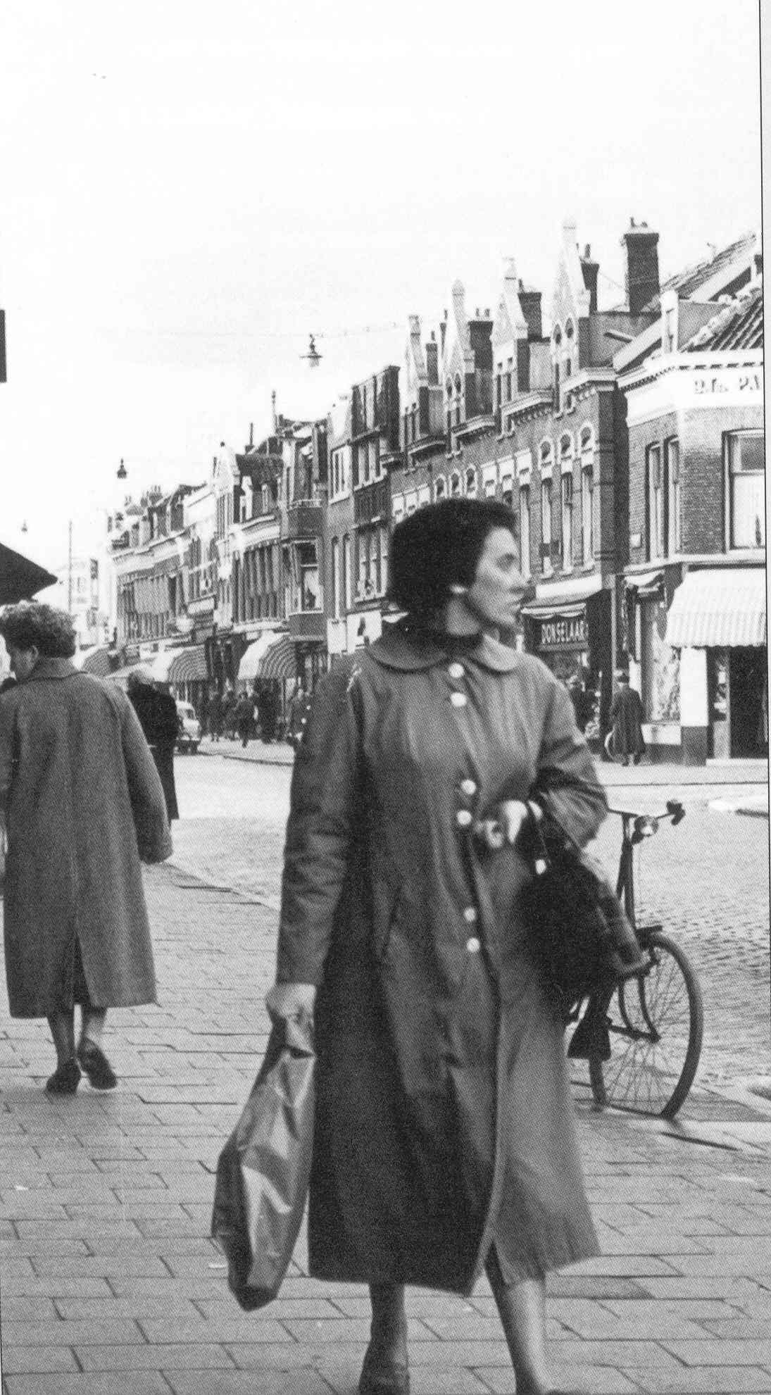 1950 Vintage Photos of Old Rotterdam – Historic Streets, WW2 & Architecture Collection (1900–1960 Archive)