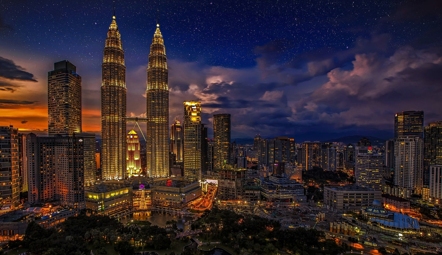 235 Photos of Malaysia – Color, Black & White & Sepia – Stunning Landscapes & Cultural Icons